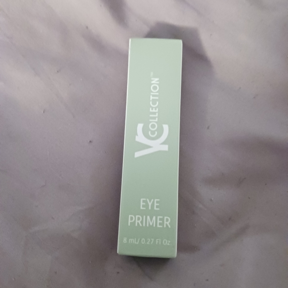 YC COLLECTION Bold + Matte Eyeshadow Primer White Green - Picture 4 of 5